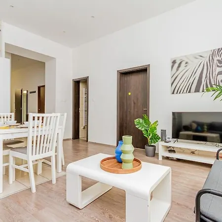 Location Spacious Διαμέρισμα Βουδαπέστη
